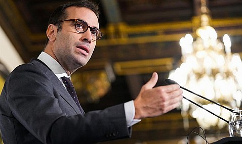 Cuerpo informa al Parlamento del bloqueo de Bruselas a 1.000 millones de fondos europeos de España