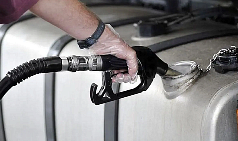Los técnicos del Ministerio de Hacienda, Gestha, plantean subir la fiscalidad al gasóleo y el IVA a pisos turísticos para recaudar 1.675 millones extras