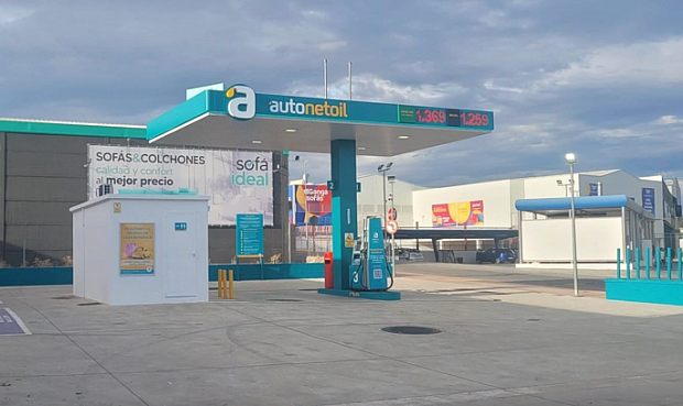 Con esta nueva apertura, el holding alcanza los 73 centros a nivel nacional: 26 gasolineras Autonetoil y 47 centros de lavado Elefante Azul.