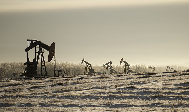 Para las empresas del sector, especialmente distribuidores y refinerías, supone un escenario más previsible para planificar aprovisionamientos y gestionar márgenes, aunque seguirán enfrentándose a la influencia de factores externos.