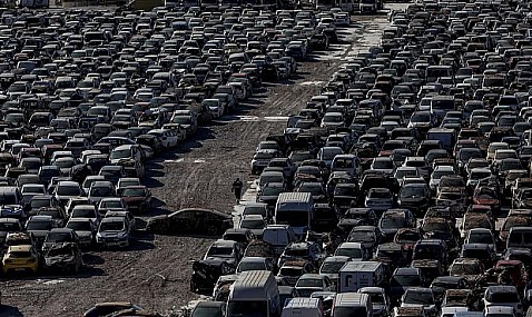 Hereu ve "fundamental" dar de baja los coches afectados por la DANA y "atender todas las circunstancias"