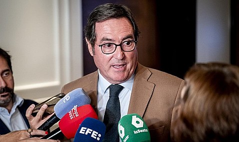 Garamendi carga contra Díaz por llamarlo machista y acusarlo de no trabajar 40 horas: "Me parece brutal"