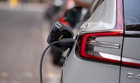 Faconauto pide medidas inmediatas y fondos adicionales para cubrir el Plan Moves hasta finales de año