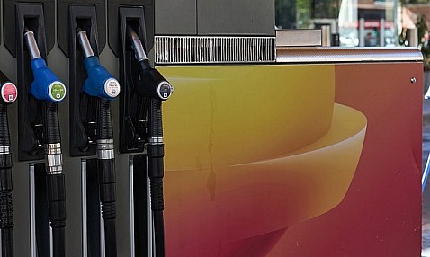 Repsol pionera en producir gasolina 100% renovable a escala industrial
