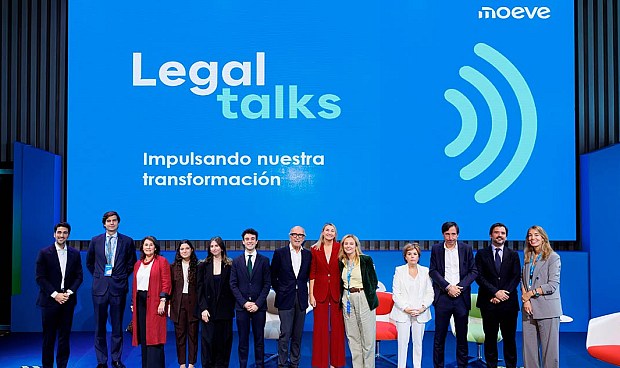 Expertos legales reunidos por Moeve destacan el papel estratégico de la asesoría jurídica en la transformación de las compañías En la I edición de ‘Legal Talks de Moeve” han participado representantes de instituciones públicas y privadas como CNMC, Ministerio para la Transición Ecológica, Telefónica, CEOE, o Banco Santander.
