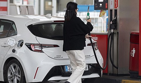 El consumo de combustibles de automoción crece un 4,4% en septiembre