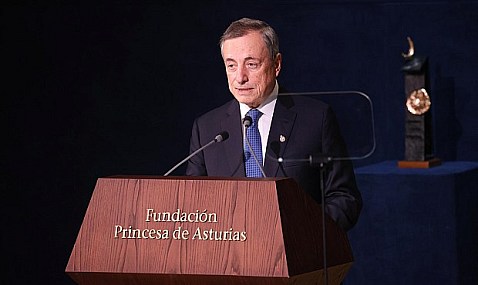 Draghi insta a una reforma urgente para que los costes energéticos en Europa sean competitivos