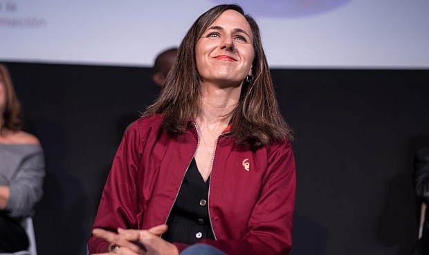 La secretaria general de Podemos, Ione Belarra, ha anunciado este martes el registro de una proposición de ley para nacionalizar Repsol y recuperar así el control sobre un sector estratégico como es el de la energía.