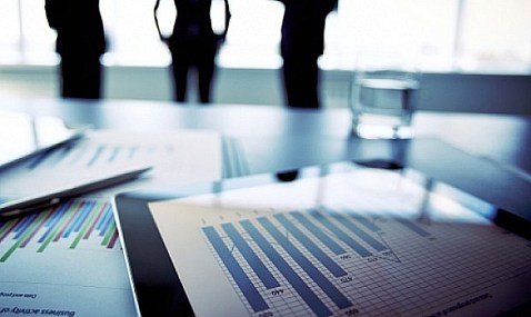 Los autónomos pagarán en 2026 cuotas mensuales de 200 a 590 euros dependiendo de sus ingresos