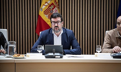 El Gobierno plantea subir el SMI un 3,1% para 2026, hasta 1.221 euros al mes, sin tributación en IRPF