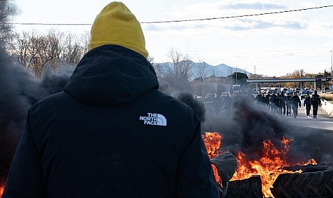 Los transportistas advierten de que no saldrán a la carretera si no se garantiza la circulación