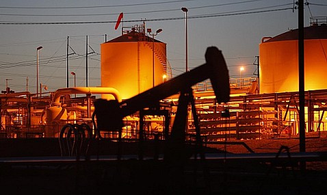 El petróleo escala a máximos de cuatro meses, por encima de 70 dólares, ante las tensiones con Irán