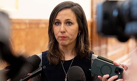 El Gobierno veta la ley de Podemos para nacionalizar Repsol por suponer un coste de 9.000 millones