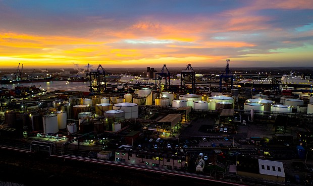 La compa&ntilde;&iacute;a demuestra c&oacute;mo su log&iacute;stica e infraestructura pueden acelerar la descarbonizaci&oacute;n del transporte mar&iacute;timo, uno de los sectores m&aacute;s dif&iacute;ciles de transformar