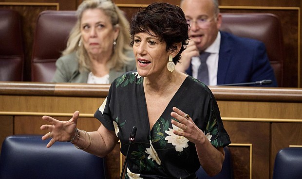 La propuesta planteaba fijar una cuota reducida para los aut&oacute;nomos que no alcancen el SMI e incorporar nuevos tramos de cotizaci&oacute;n a aquellos con ingresos reales superiores a los 6.000 euros mensuales.