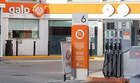 Los transportistas advierten de un potencial "regalo" de Hacienda a las petroleras de 5.000 millones de euros