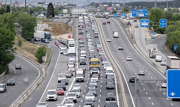 El di&eacute;sel mantiene su hegemon&iacute;a con 18.098.867 unidades (57,1% del parque), a pesar de un ligero descenso del 1,8%. Los veh&iacute;culos de gasolina representan el 33,2%. 