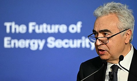 La AIE se reúne para abordar la crisis de Oriente Próximo y su impacto en el mercado de petróleo y gas