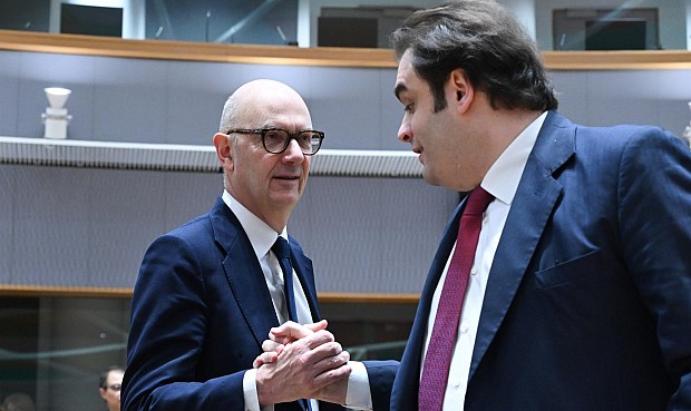 "No estamos ah&iacute; a&uacute;n. Lo que acordamos es usar el instrumento necesario, si fuera necesario, para estabilizar el mercado, incluida una potencial liberaci&oacute;n de las reservas necesarias"