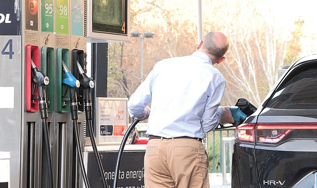 La patronal del transporte ha pedido que las ayudas del Gobierno no cuenten con un l&iacute;mite m&aacute;ximo de 400.000 euros por empresa, una situaci&oacute;n que ya se dio en la respuesta gubernamental tras las consecuencias de la guerra de Ucrania.