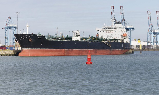 Mosc&uacute; destaca que Washington "reconozca lo obvio: sin el petr&oacute;leo ruso, el mercado energ&eacute;tico mundial no puede mantenerse estable"