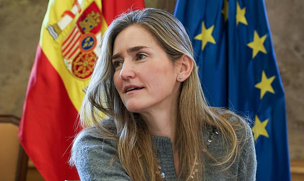 Espa&ntilde;a cuenta con 92 d&iacute;as de reservas en base a consumo -unos 122 millones de barriles-, de los cuales 42 d&iacute;as los mantiene la Corporaci&oacute;n de Reservas Estrat&eacute;gicas de Productos Petrol&iacute;feros (Cores), mientras que los 50 d&iacute;as restantes corresponden a la industria, a los distribuidores y los operadores de productos petrol&iacute;feros.