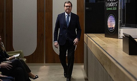 Garamendi (CEOE) acusa a Trabajo de una "invasión a la intimidad" de los ciudadanos con el registro horario