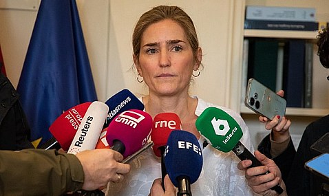 Aagesen defiende la rebaja del IVA de los carburantes como una medida "completamente justificada"