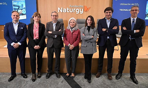 El informe valora como la utilizaci&oacute;n del CO2 es tanto una soluci&oacute;n tecnol&oacute;gica como una estrategia industrial de largo plazo y considera que su desarrollo requiere la combinaci&oacute;n de innovaci&oacute;n, inversi&oacute;n, colaboraci&oacute;n p&uacute;blico-privada y pol&iacute;ticas regulatorias estables.