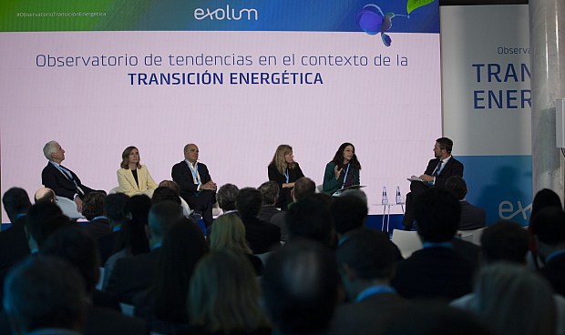 El informe se&ntilde;ala que la descarbonizaci&oacute;n avanzar&aacute; a ritmos desiguales seg&uacute;n los sectores y requerir&aacute; combinar distintas soluciones tecnol&oacute;gicas para cumplir los objetivos del PNIEC.