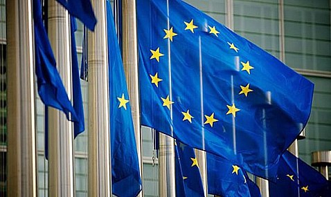 Una treintena de ONG pide a Bruselas un impuesto a las energéticas por la guerra en Oriente Próximo