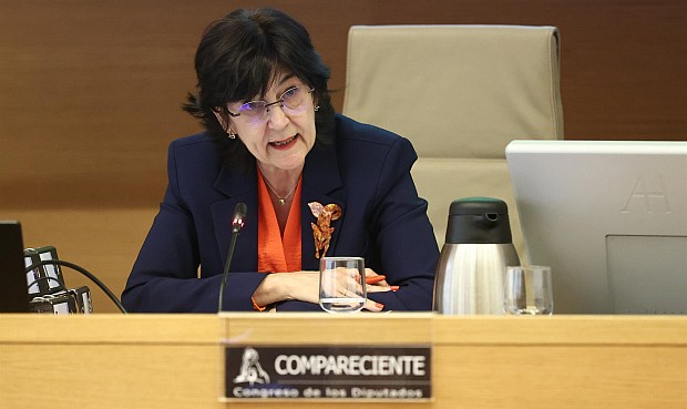 Ha recordado que est&aacute;n analizando "con los cuatro sentidos" los mercados de carburantes, tanto desde el comportamiento diario como de su propia estructura y de futuro.