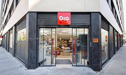 Fenadismer denuncia que Dia incumple la cláusula obligatoria de revisión del gasóleo a transportistas