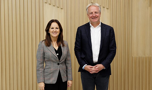 Para ello, Moeve pondr&aacute; a disposici&oacute;n de las empresas un porfolio "completo" de energ&iacute;as de electricidad renovable, biometano y biocombustibles como el HVO.