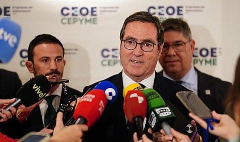 Garamendi denuncia que "el gran problema" que tienen los empresarios "se llama absentismo"