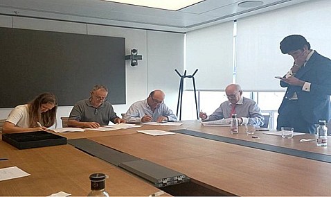 Sindicatos firman el convenio estatal de estaciones de servicio, que garantiza incremento salarial del 6,4%
