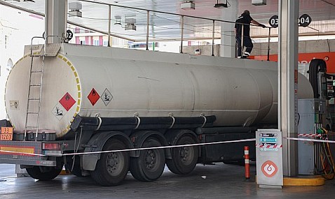 Hacienda activa el pago de las ayudas a transportistas aprobadas tras la crisis en Oriente Medio