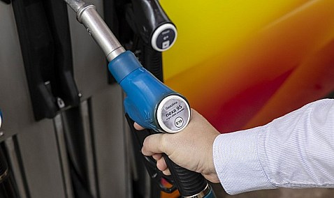 BMW, Toyota, Bosch y Repsol ponen a prueba en Espa&ntilde;a veh&iacute;culos con gasolina 100% renovable