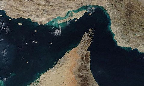 El barril de petróleo Brent cotiza por debajo de 89 dólares ante la incertidumbre en Ormuz