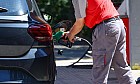 El Parlamento de Canarias avala que se prorroguen las medidas fiscales de los carburantes