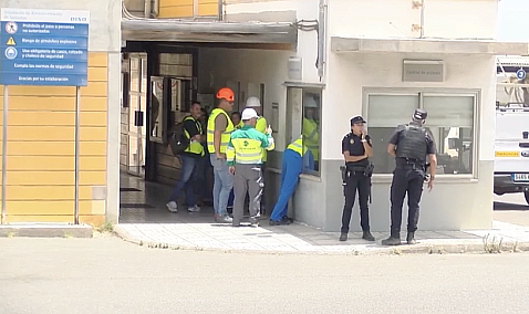 Un fallecido y dos heridos graves tras la explosi&oacute;n de un tanque de combustible en Telde (Gran Canaria)