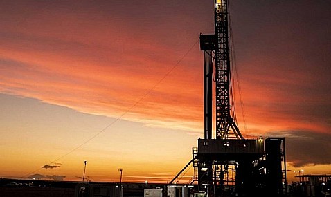 La petrolera argentina YPF rescatará anticipadamente obligaciones negociables que vencían en febrero de 2027
