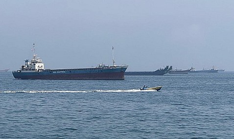 EEUU cifra en 55 los buques comerciales desviados como parte de su bloqueo naval contra Ir&aacute;n