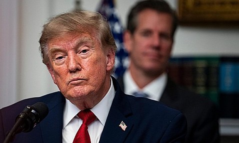 Trump declara la mayor "guerra econ&oacute;mica" contra Ir&aacute;n y amenaza a todo pa&iacute;s que le permita cualquier ayuda