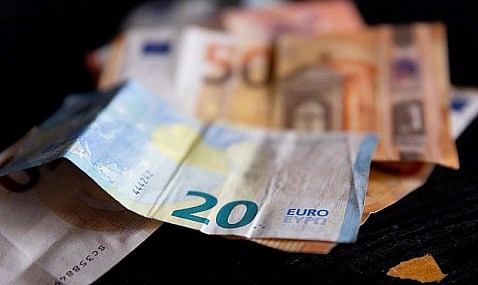 Funcas prevé que la inflación escale al 4,9% en septiembre y se mantenga por encima del 4% en próximos meses
