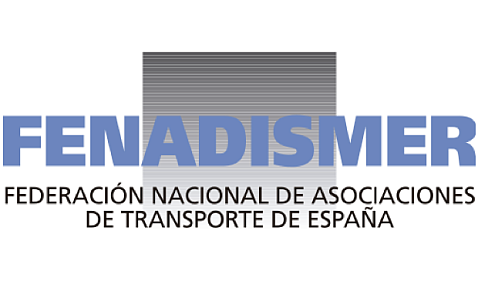 Fenadismer avisa a los transportistas de repostar antes de cruzar por falta de diesel en Francia