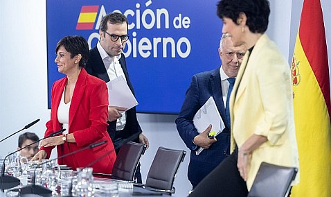 El Gobierno extiende hasta diciembre el alivio fiscal a gasolina y di&eacute;sel ante la escalada de precios