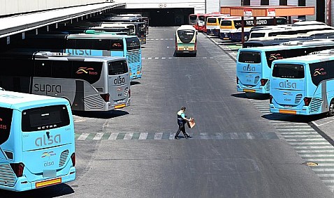 Confebús considera "positivas pero insuficientes" las medidas para hacer frente al incremento de carburantes