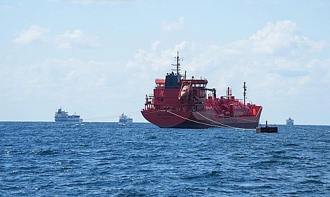 EEUU sanciona al resto de la "flota fantasma" de petroleros clandestinos iraníes