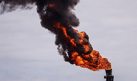 La Agencia Internacional de la Energía (AIE) se compromete a acelerar la liberación de 100 millones de barriles de petróleo y diésel